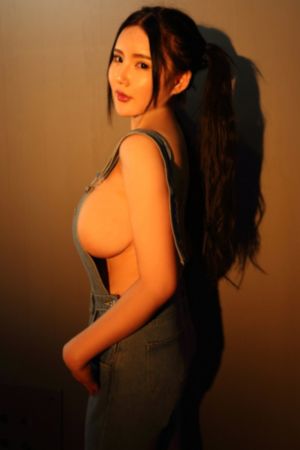 小美女在酒店被土豪玩弄_蓝光日韩电影在线